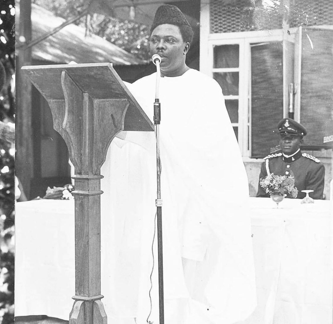 BashirAhmaad's tweet photo. 42 years without General Murtala Muhammed (GCFR). He was incredible Nigerian. May Allah continue to light up his grave. May Allah reward him with Jannatul Firdaus. Allah ya haskaka makwanci https://t.co/RfKJ7noTAI