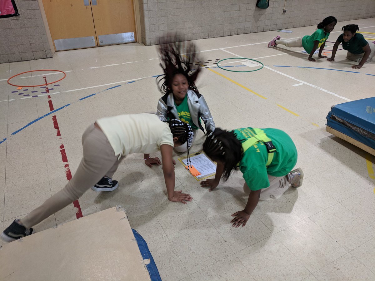 HoneygoPhysEd's tweet photo. @justybubPE Thanks so much for the Olympic Alphabet Fitness. We had a great workout and practiced our division skills. #teamwork #PEMovesMD #physed @lipsticknmath @TeamWoodmoor https://t.co/DxoANT2X3p