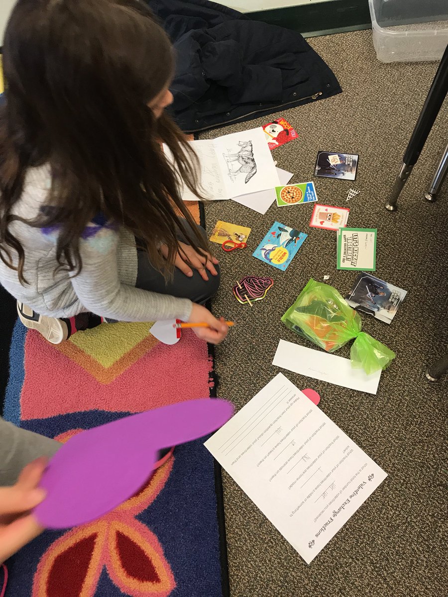 2ndGradePride's tweet photo. Valentine’s Day fun in the Pride this morning! 😍 🦁 https://t.co/kcICDxJfyk