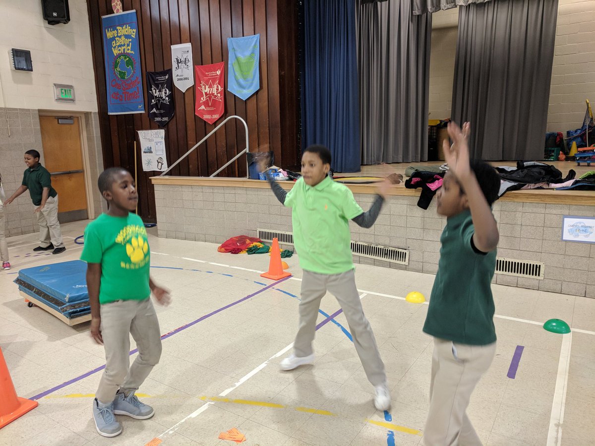 HoneygoPhysEd's tweet photo. @justybubPE Thanks so much for the Olympic Alphabet Fitness. We had a great workout and practiced our division skills. #teamwork #PEMovesMD #physed @lipsticknmath @TeamWoodmoor https://t.co/DxoANT2X3p