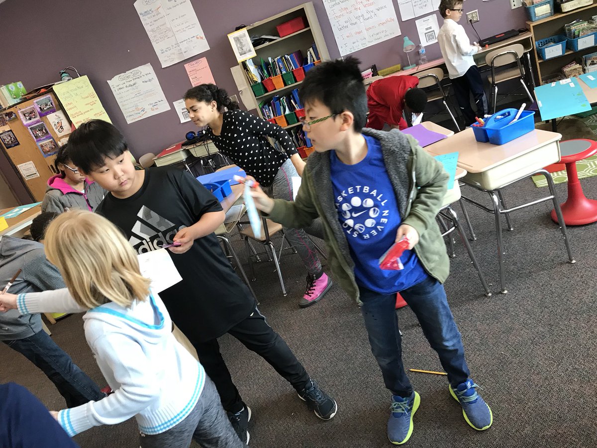 goughsclass's tweet photo. Loving friendship posters on Valentines Day! These thoughtful 3rd graders are so sweet!!! #wearebriercreek #lovelovelove https://t.co/Q3mDaLMeLJ