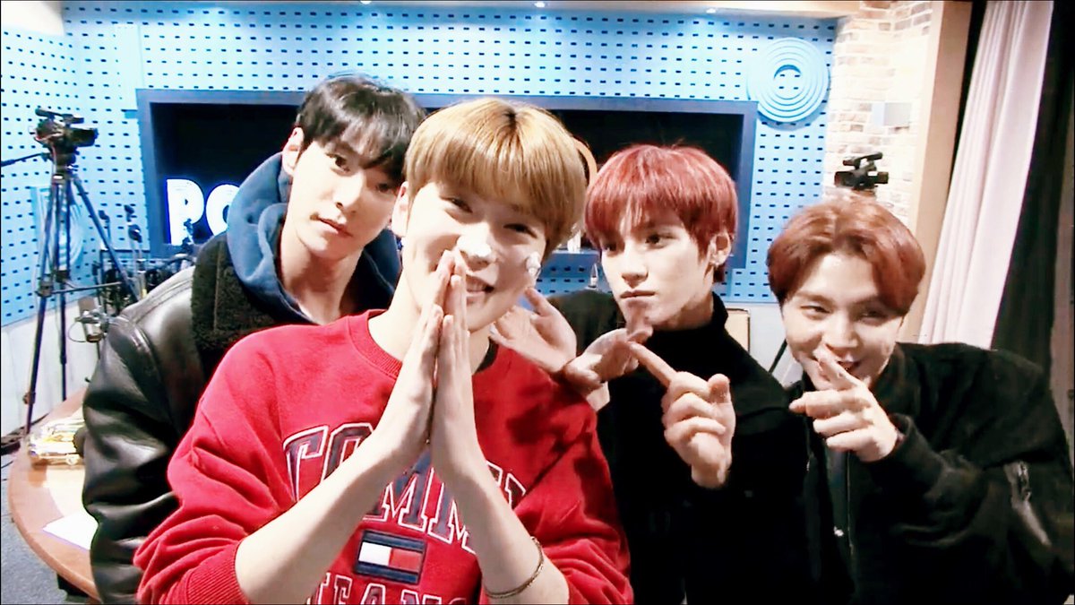 valentinesboy97's tweet photo. 세상에서 가장 행복한 사람이었길💖💜 마지막으로 한번 더 생일 축하해 사랑스러운 윤오야🎂🎉 #HAPPYJAEHYUNDAY https://t.co/GtPlxb0FWW