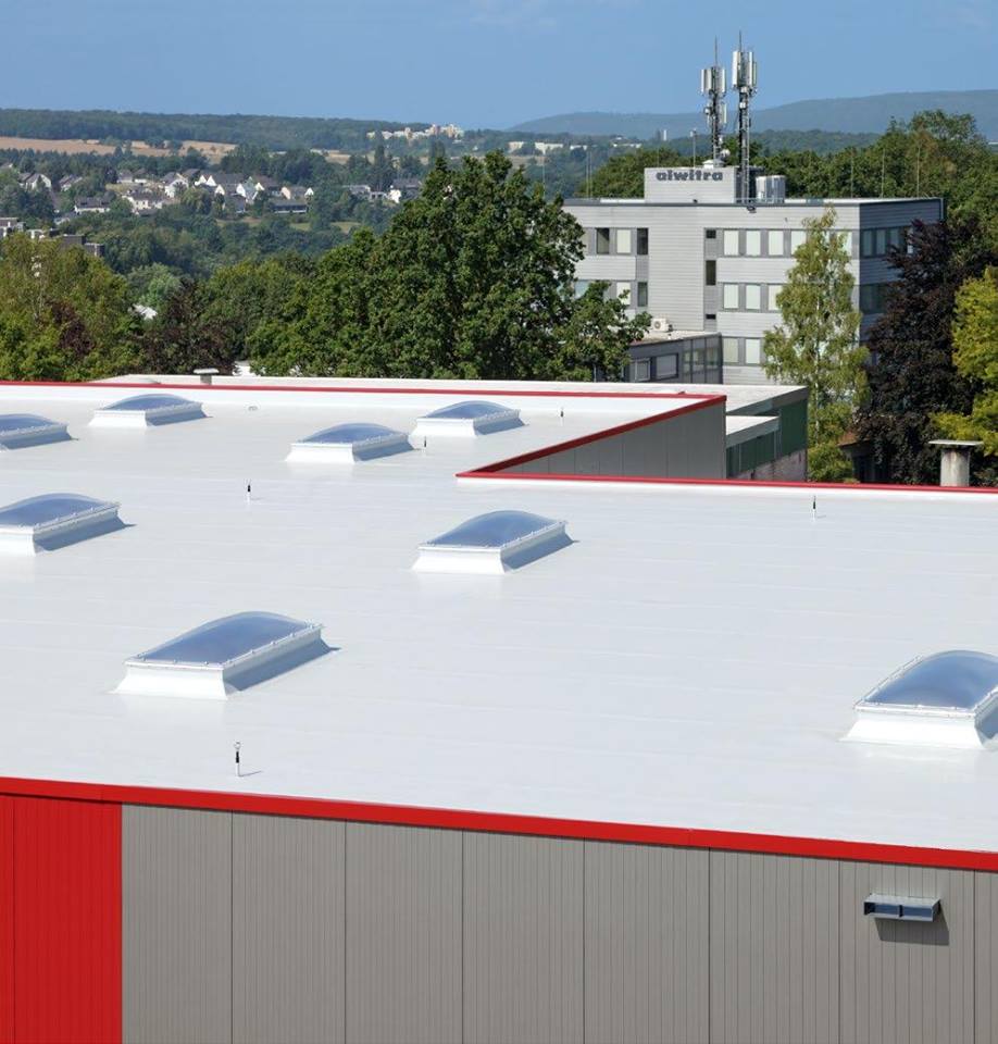 alwitra's tweet photo. Self-adhesive #Evalon & #Evalastic #VGSK membranes provide integrated fire protection and can be bonded direct on unbacked rigid EPS foam boards. ➡ https://t.co/Y1fPLy4A0p #flatroof #roofer https://t.co/V7UJ96XwpQ