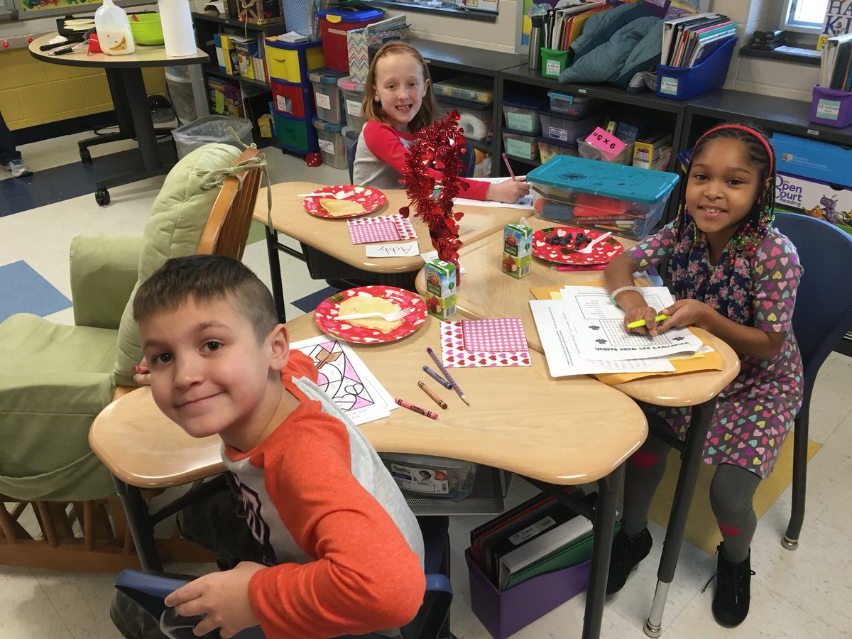 StephKlineTeach's tweet photo. Celebrating Valentine’s Day by making a pancake breakfast for my 3rd graders. Yummy! https://t.co/P8AXDX3JYe