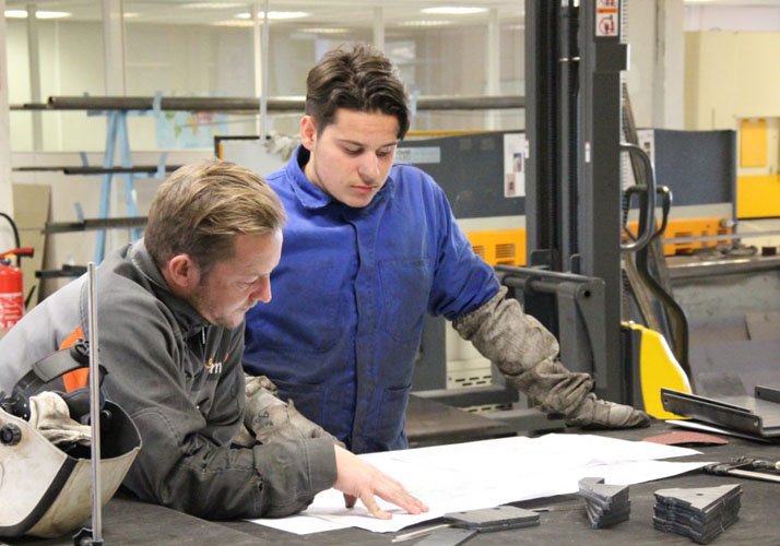 Grâce aux « Ateliers mini-entreprises », les élèves de l’ @ecoleproduction ICAM de Toulouse sont passés du statut de décrocheur à celui d’entrepreneur à succès ! ▶️ bit.ly/2o6bvYZ