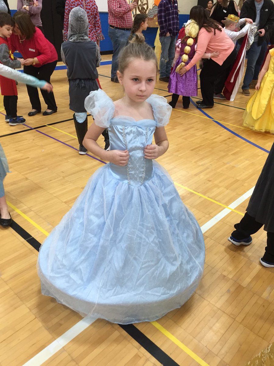 tiffanynimphius's tweet photo. Fairytale Ball 2018. @MsBBsclass! Kavion and Brooklyn were dance partners. 😍 https://t.co/SGTeR1f8mu