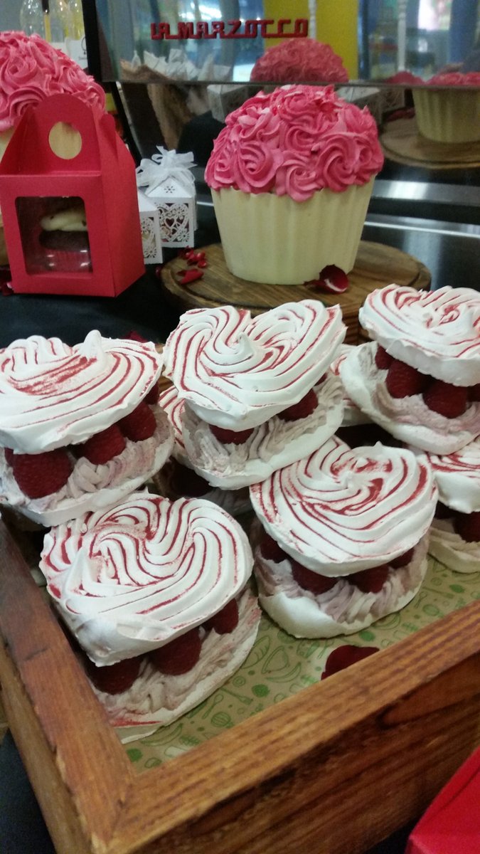 All you need is LOVE 💖💘💝❤ from MLP😘😘😘 <a href="/iamivank/">Ivan K 💜💙</a> <a href="/LondonReedy/">PaulReed</a> <a href="/Neringa57622386/">Neringa</a> <a href="/Foodexcellence/">Nickell’s Blossoming Garden</a>