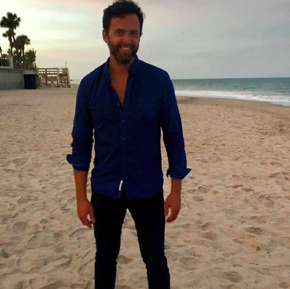 deanbrody's tweet photo. Happy Valentines Day everybody! 💕 https://t.co/QDNkPu40Ou
