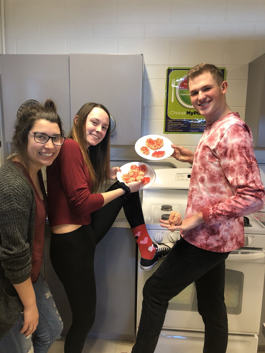 Miss_Edwards20's tweet photo. Commercial Foods having some fun celebrating Valentine’s Day ❤️#lookatthatbling https://t.co/2H5Yjzb4JO