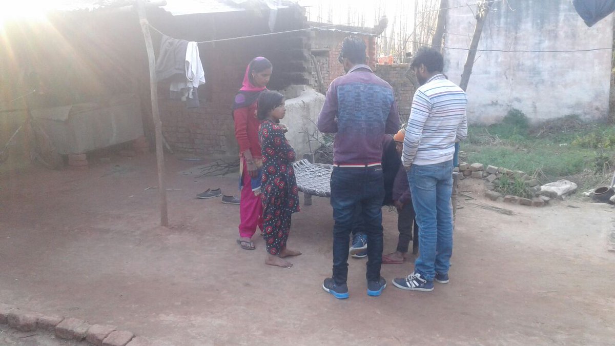 Door to door survey being done by volunteers in village Sherpur of block Rampur Maniharan. 

#ZSBP #ZSBPUP #SwachhSaharanpur #SwachhBharat @swachhbharat @sbmgup
