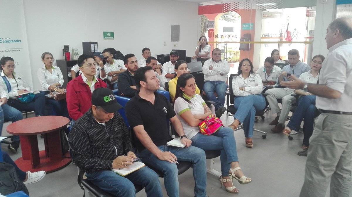 Gimenasantacruz tweet picture
