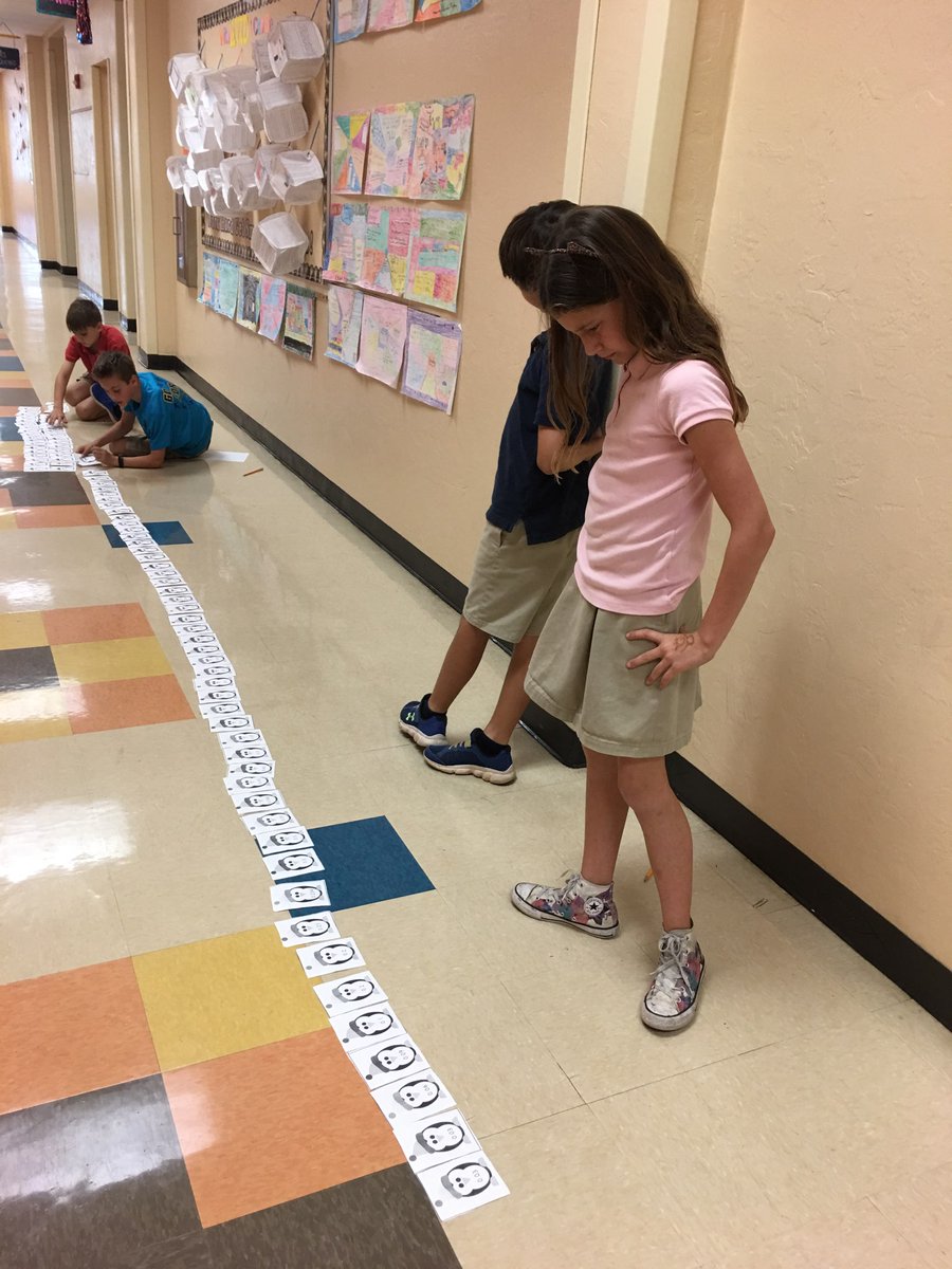 nomathhaters's tweet photo. #AMP4pbc - Ss @LimestoneCreek ordering decimals in the hallway ❤ https://t.co/SL3CHoemmj