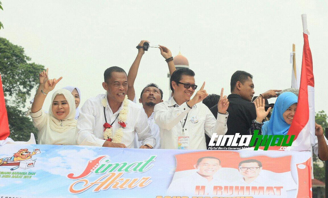 subangtalkcom's tweet photo. Ini Pasangan Calon Bupati di Pilkada nanti. Jangan golput, ambil hak, dan tentukan sikap 

#SaveSubang #SubangMoven #SubangBukanMilikOknum https://t.co/amlPwCtjo1