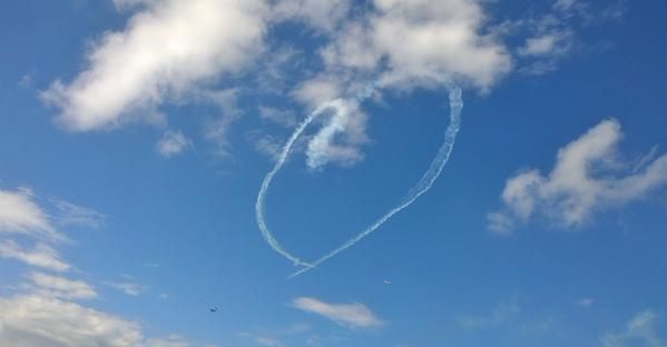 DiscoverNEL's tweet photo. Happy Valentine's Day, everyone!
The @rafredarrows showing the love for #Cleethorpes during @armedforcesday #AFDNEL16 https://t.co/utwMcmRK7f