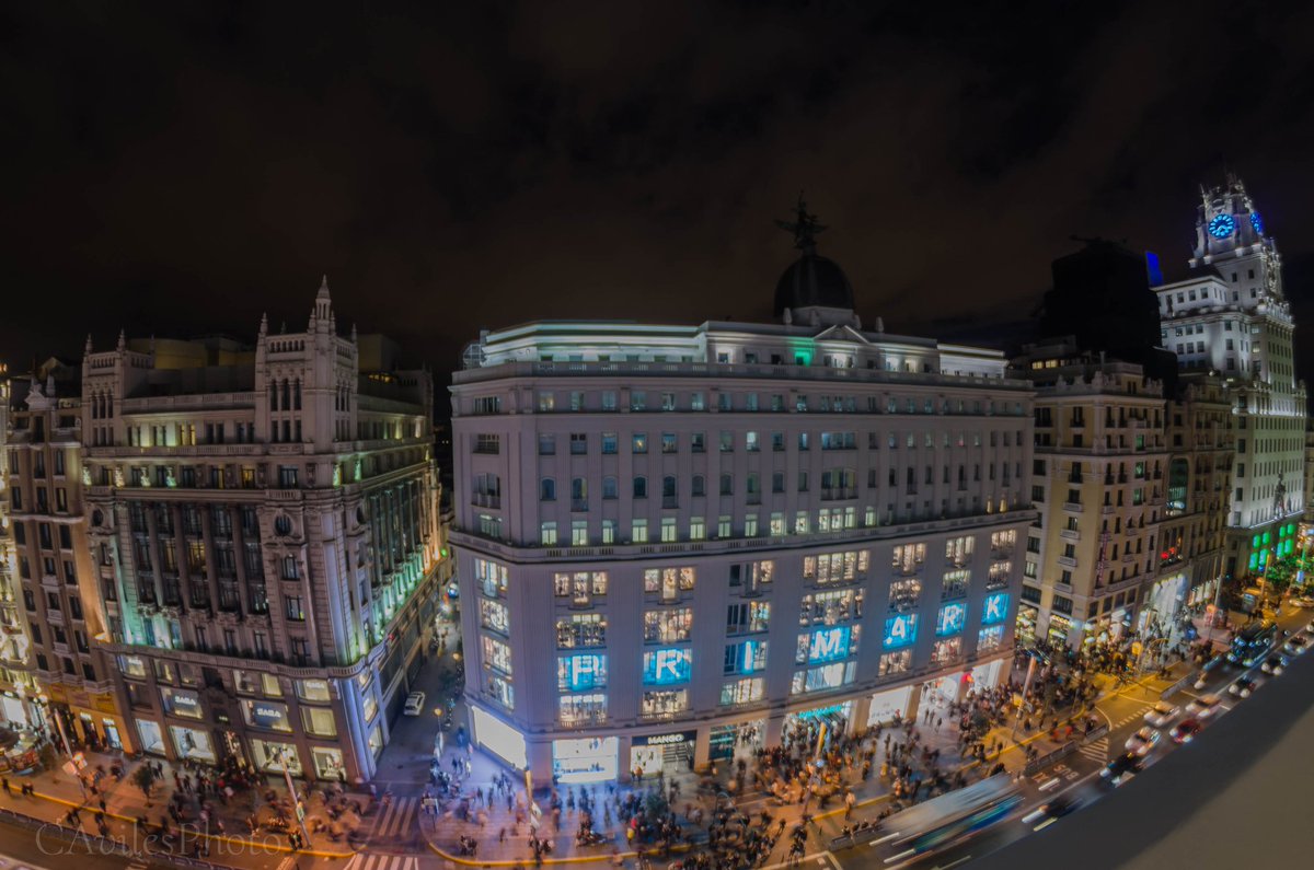 CAvilesPhoto's tweet photo. Enamorado de... Gran Vía! https://t.co/zA6r3sTbpY