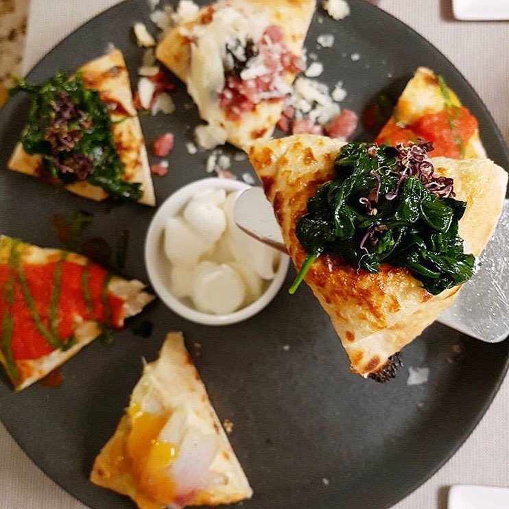 VillaCampari's tweet photo. Avete già provato la #PIZZA #GOURMET? 🍕
Venite a scoprirla in Villa #Campari! https://t.co/zFlr4pIF9R