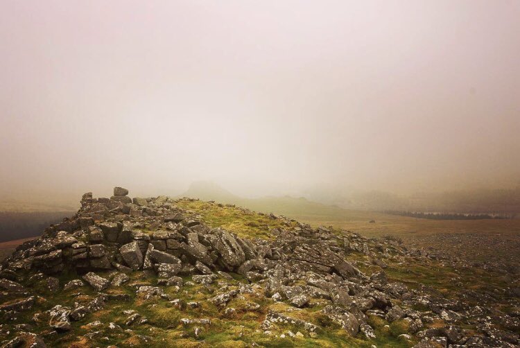 _cbloodworth's tweet photo. Always atmospheric whatever the weather #dartmoor #inspiringlandscape #folklore #Legends #devon https://t.co/hcIDZlaJw9