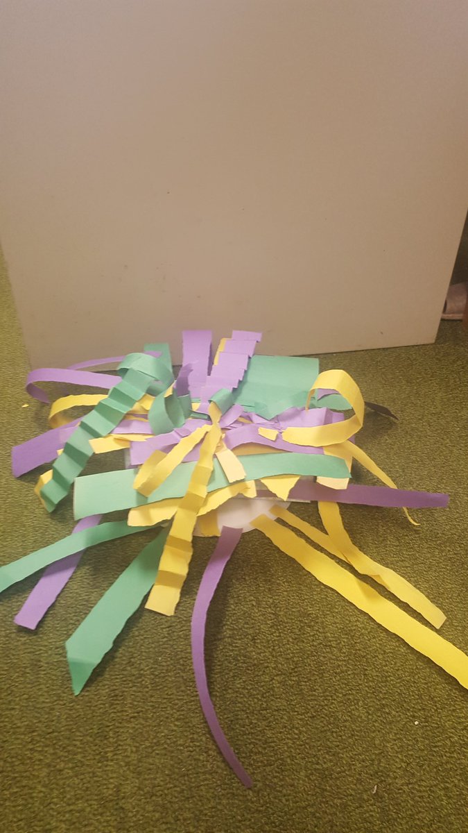 smilesjustcuz's tweet photo. We celebrated Mardi Gras in kindergarten aftercare yesterday  #LaissezLesBonTempsRouler #MardisGras @StMaryOTMS #stmarylaurel #krewes #floats #FatTuesday https://t.co/ZVHIFcybqE