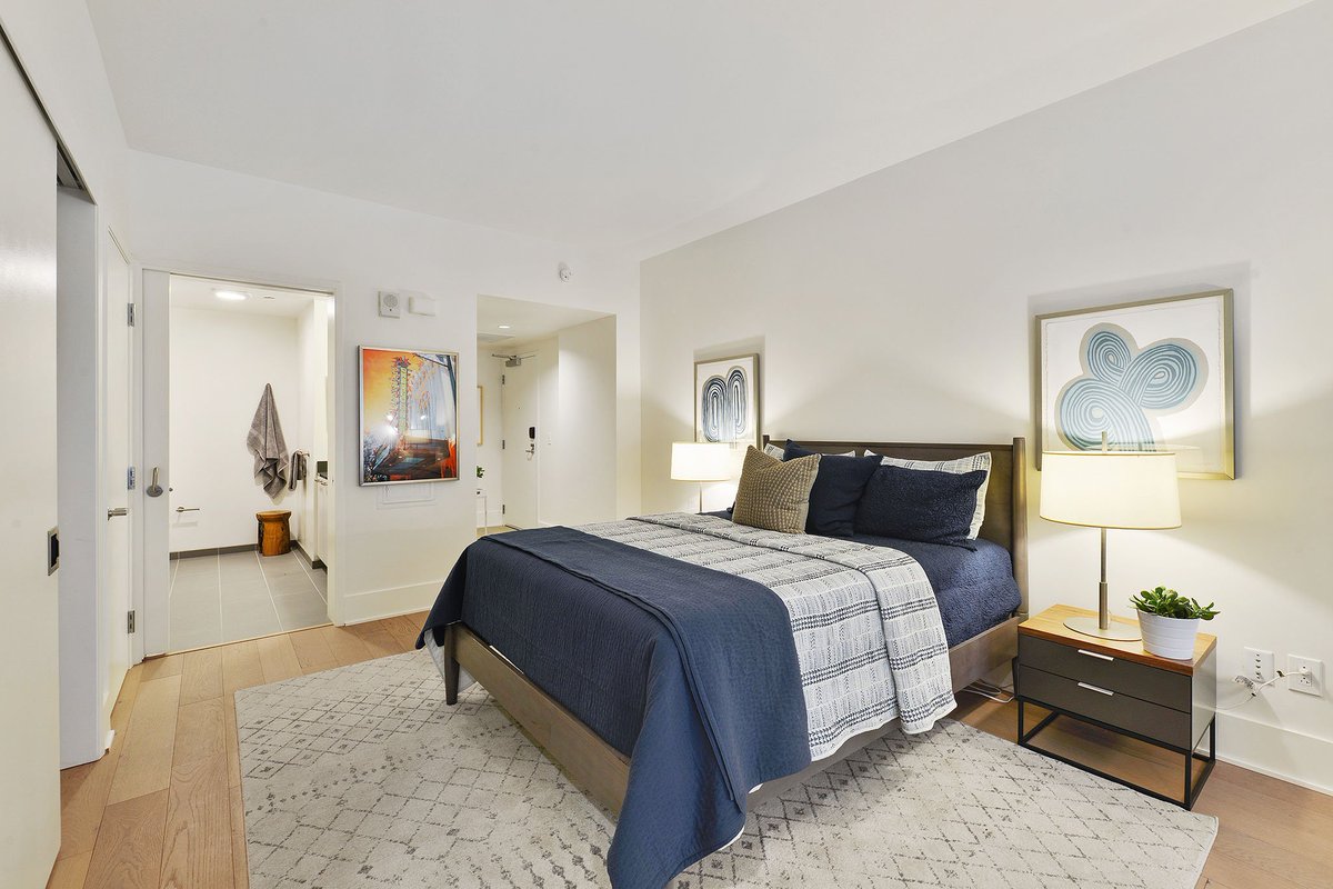 stage1075's tweet photo. Fall in love with a studio! #Stage1075 was designed with urban pioneers in mind with a dash of well-designed comfort. #SFRE #SFNewDev #MidMarket https://t.co/Y9S5na16Cm https://t.co/E6phoYZ5xF