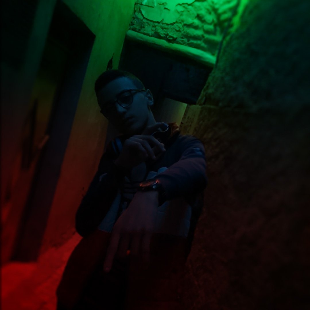 AtZakariaMusic's tweet photo. #Motions is already available on all digital platforms &amp; @YouTube 🔥🔥 https://t.co/koROLhVm7h