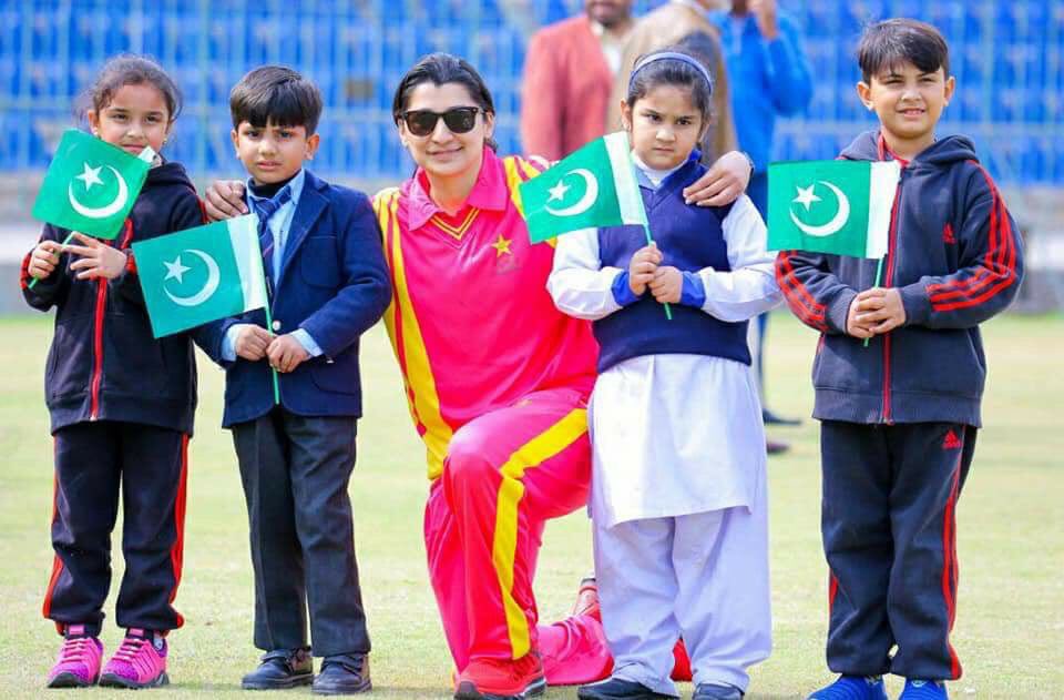 Kids supporting women’s cricket in Pakistan.
Triangular series in multan