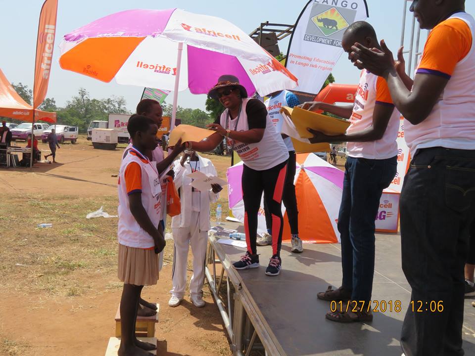 LangoEducRun's tweet photo. Medal ceremony. https://t.co/xOC4oZsQYT