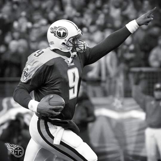 The late, great Steve McNair would have been 45 today. Happy Birthday, No. 9.  