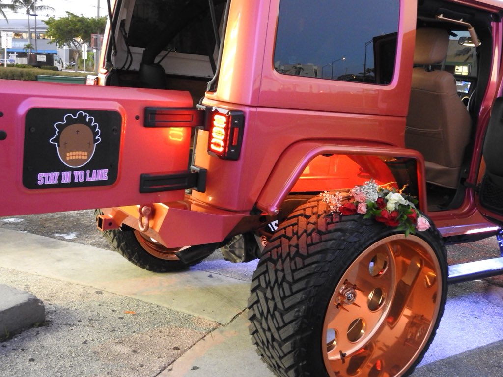 Prettyredmercy's tweet photo. I can’t even roll in peace ✌🏾 #KodakBlack #HeartBreakKodak #FreeKodak #tallywhips52 https://t.co/dwLfd0eVEe