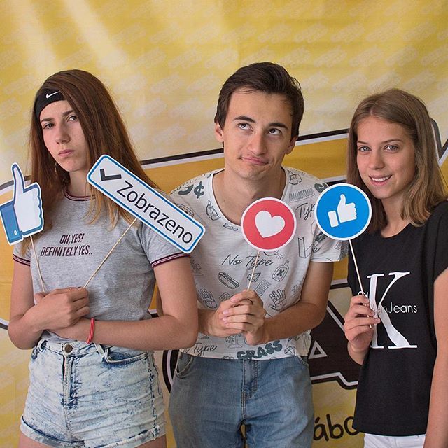 RealGeekShop's tweet photo. Žádný zobrazeno! Dej nám srdíčko na tuhle fotku 😍 A nebo přijeď na Velikonoční kemp za Lukefrym ☝ -> https://t.co/jMhZg9f0Lh

#lukefdy #srdicko #tabor #kemp #geekcampcz #letnitabor #youtuberskytabor #detskytabor  #palkovice #zazijesjenomnageekcampu https://t.co/xzuxgIlt9d