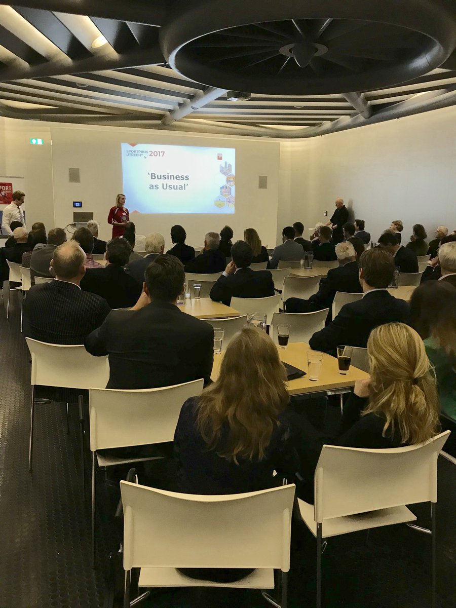 Spannend! Vanavond is de sportprijs2017. Maar nu eerst het side-event “Business as Usual”. Organisaties praten over (sport)sponsoring! #sportprijs030 #liefdevoorsport #sportsponsoring #businessevent