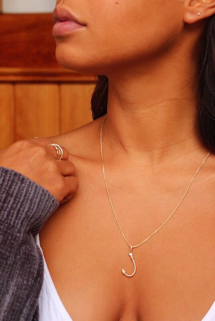 DavidroseStudio's tweet photo. Hooked on Love ⚓️ ⠀
Here’s a closer look at our Yellow gold hook pendant from our new Nautical Collection ⠀
Shop now by sending us a message or email dream@davidrosestudio.com #DavidroseStudio #Bermuda https://t.co/KL6nMowrYH