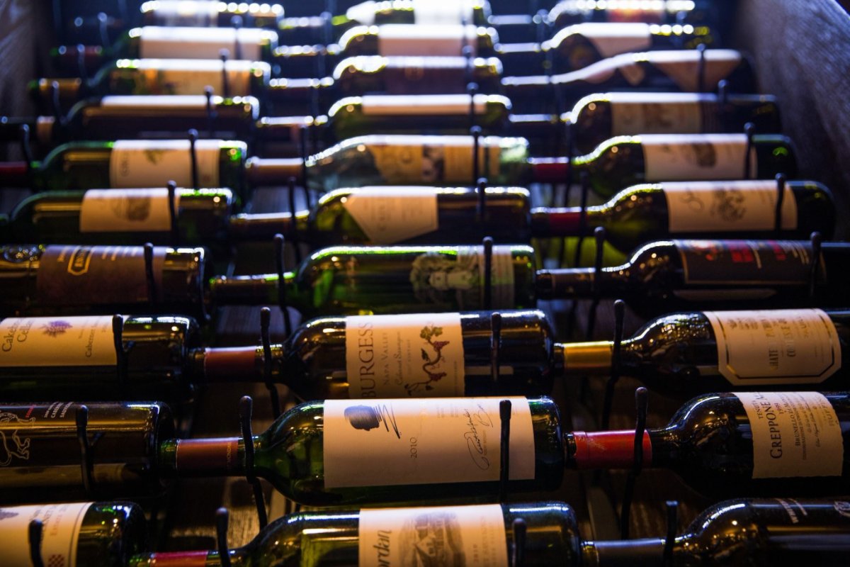 MarkJosephNYC's tweet image. Love the wine you're with.