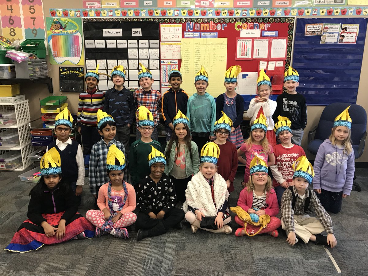 MsFalkowskiKL1's tweet image. 100th day crowns!