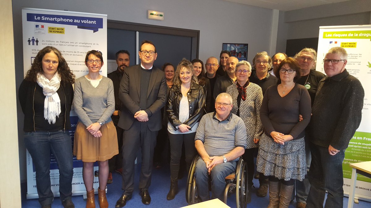 Prefet22's tweet image. Yves Le Breton @Prefet22 remercie les 22 intervenants départementaux de la #Securiteroutiere pour leur engagement au quotidien