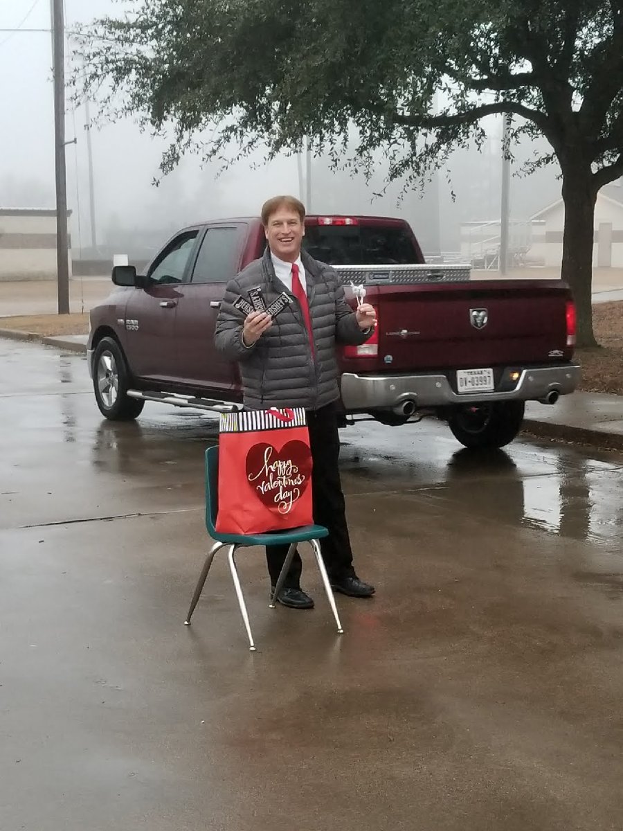 EustaceIS's tweet photo. Happy Valentine's Day from EIS! We took our #makeadaybetter challenge to the parking lot this morning! #eiswhereweirdworks #kindnessmatters https://t.co/LvdKDjqyvg