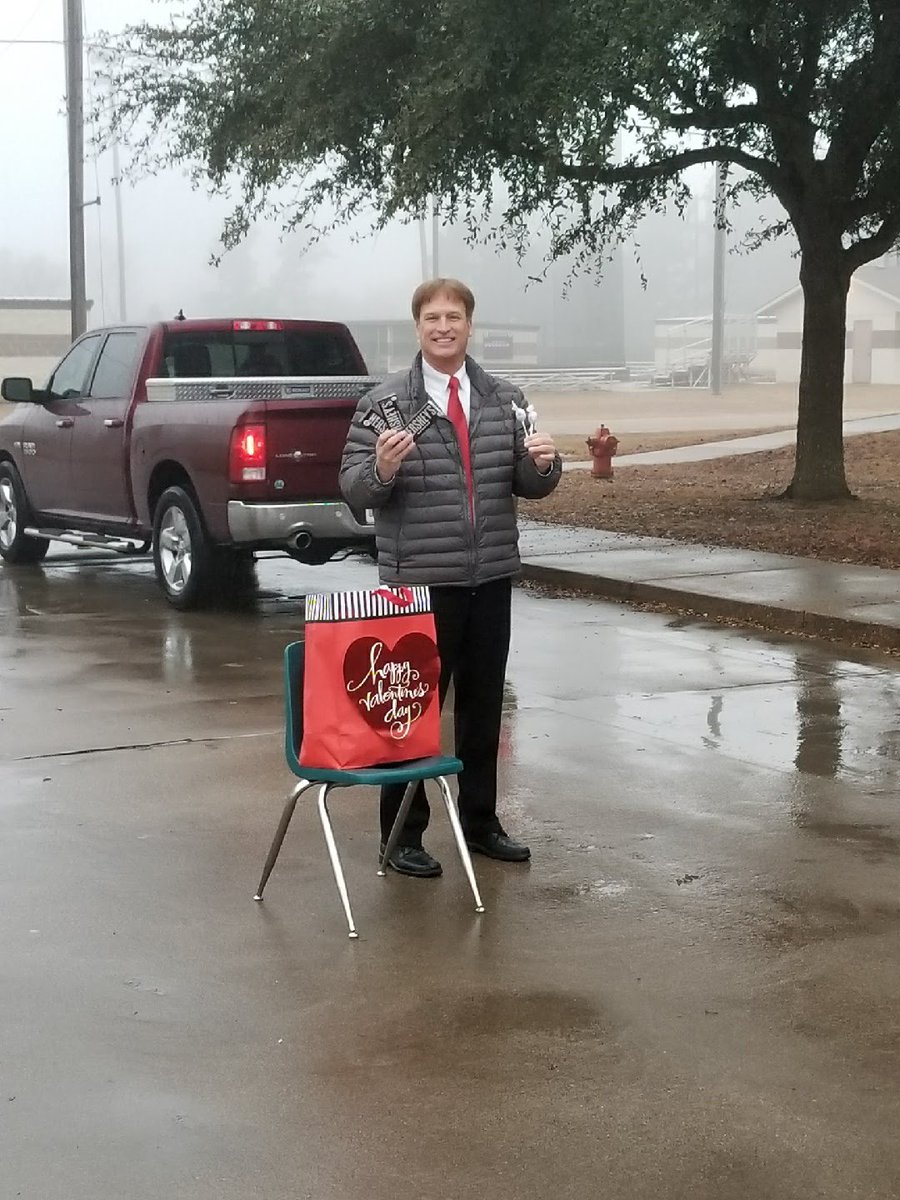 EustaceIS's tweet photo. Happy Valentine's Day from EIS! We took our #makeadaybetter challenge to the parking lot this morning! #eiswhereweirdworks #kindnessmatters https://t.co/LvdKDjqyvg