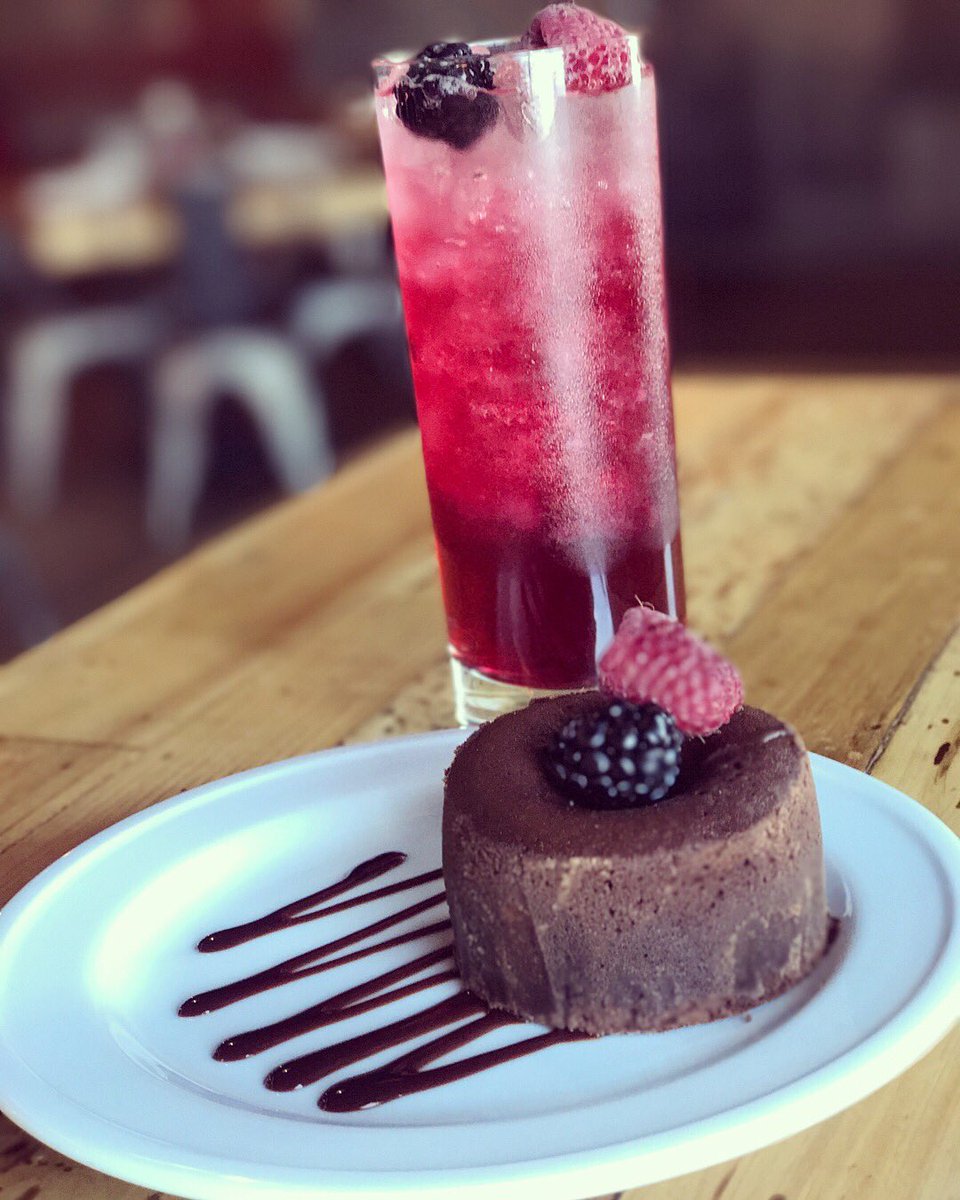 LansingBrews's tweet photo. Treat your valentine to one of our pick-your-pairing drink &amp; dessert specials and eat your 💘out! #LansingBrews #ImOnlyFirkinYou #DazedAndInfused #DayOfValentine https://t.co/2jMHGEnoKA