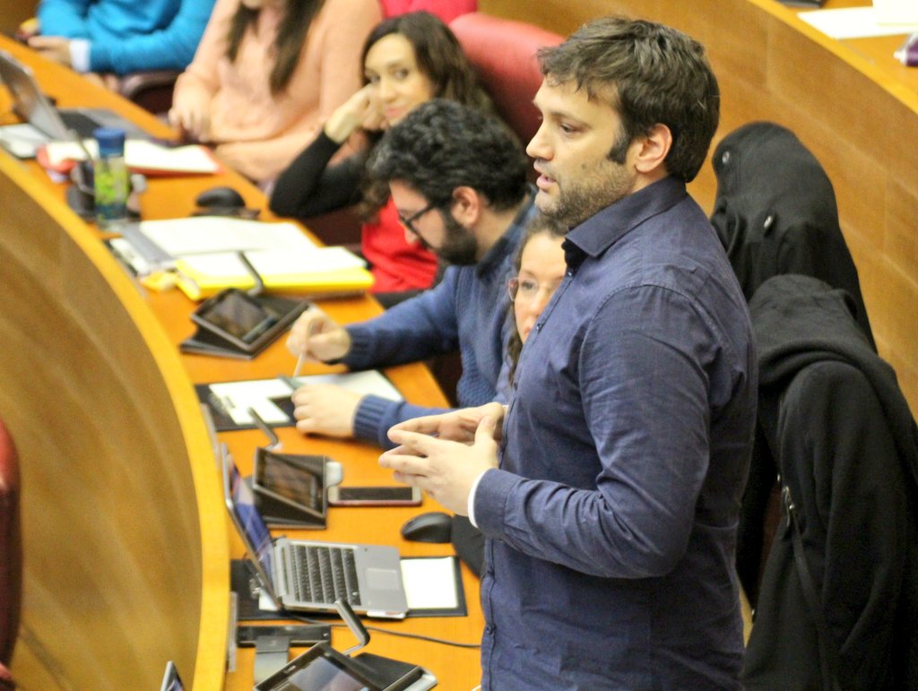 sezaret's tweet photo. Hui a #PleCorts hem aprovat la llei per un model plurilingüe al sistema educatiu valencià.

He https://t.co/oyawMgxFKV a la llibertat positiva de Isaiah Berlin, per capacitar a les noves generacions per aprendre 3 o més llengues.

Fem-les més lliures.🕊👨‍⚕️👩‍⚕️🕊 https://t.co/ETbgahSo2P
