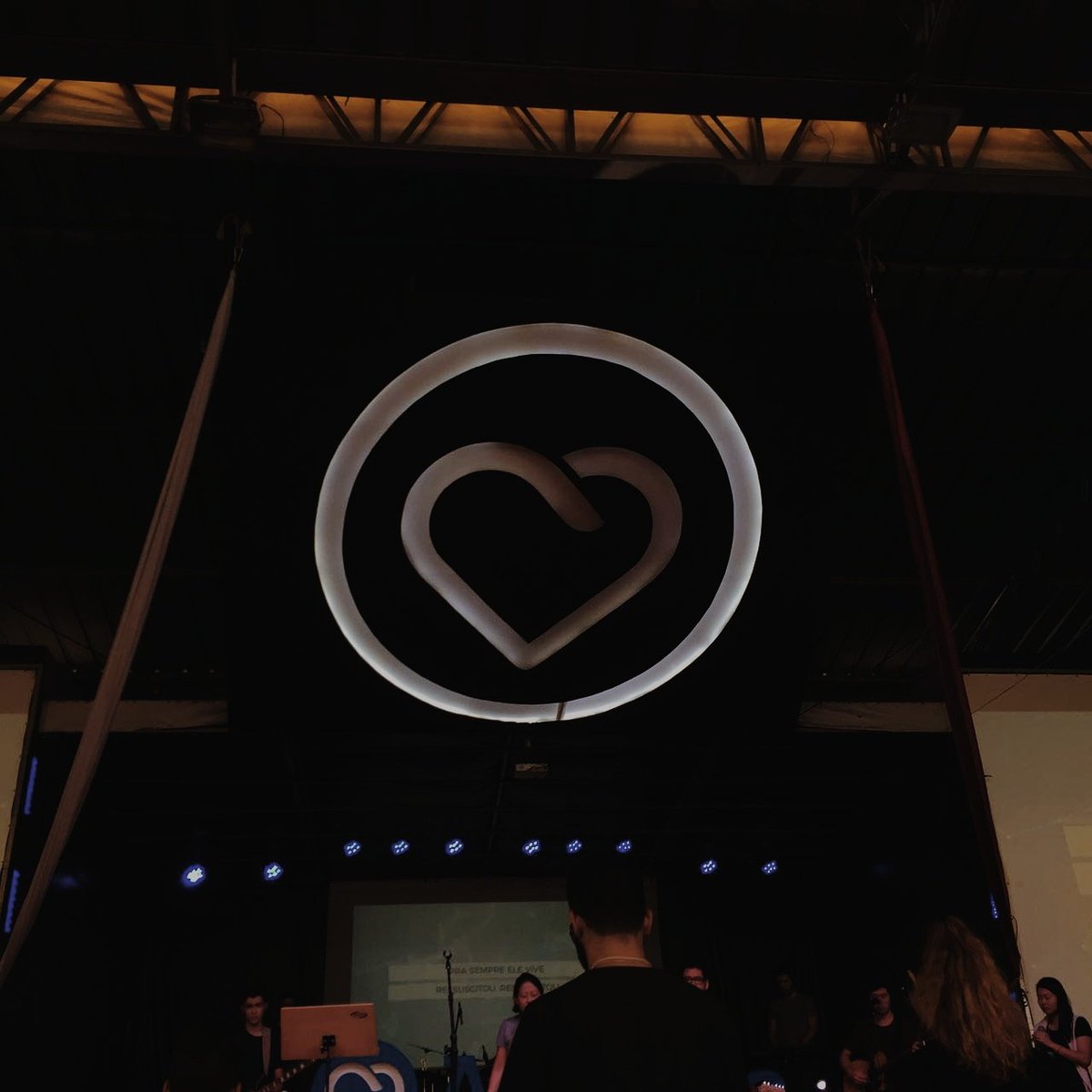 lariayumikc's tweet photo. #adore2018 🔙💫❤ https://t.co/GUhLBkUy0c