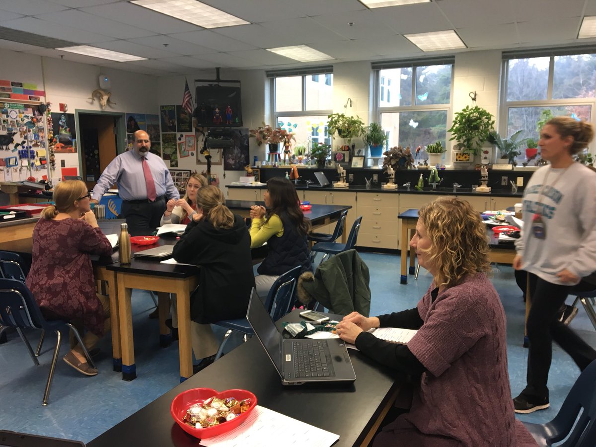 LJ_Colgan's tweet photo. Thank you so much for the invitation to the Share Fair @RachelCarsonMS !  I had a great time, and your presenters knocked it out of the park! https://t.co/5cNfPhPd2m