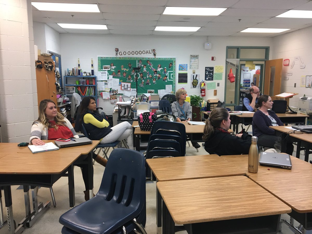 LJ_Colgan's tweet photo. Thank you so much for the invitation to the Share Fair @RachelCarsonMS !  I had a great time, and your presenters knocked it out of the park! https://t.co/5cNfPhPd2m