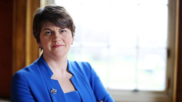 Belfast_Daily's tweet photo. BREAKING NEWS...DUP-SINN FEIN TALKS AT STORMONT COLLAPSE - https://t.co/jStmF0WzY7 https://t.co/K2xKKnRifx