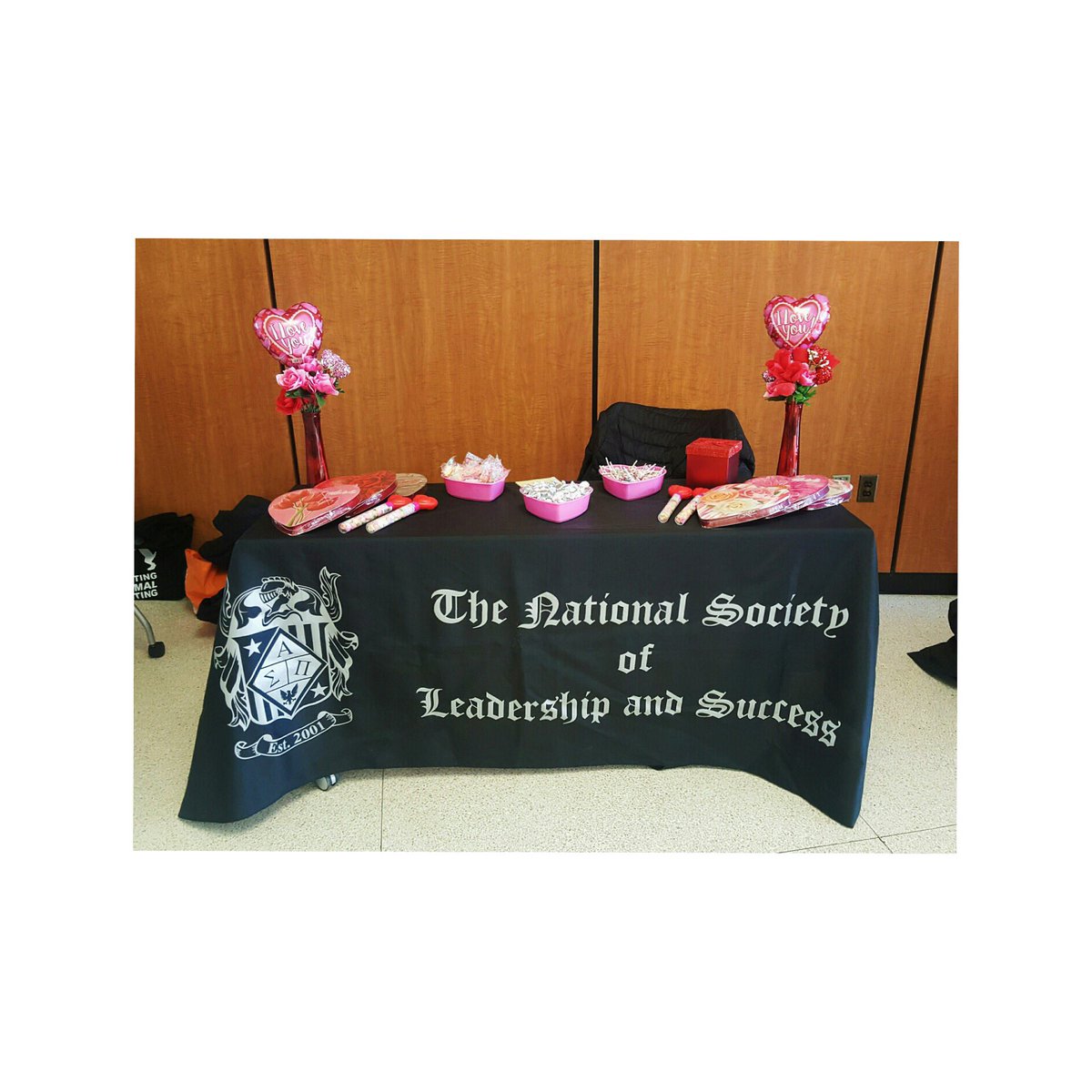 NSLSKentState's tweet image. Happy Valentines Day💕 come see us and grab a sweet treat on the 2nd floor of the student center from 11-3pm! Don’t miss out on some chocolates and other sweet things!❤️