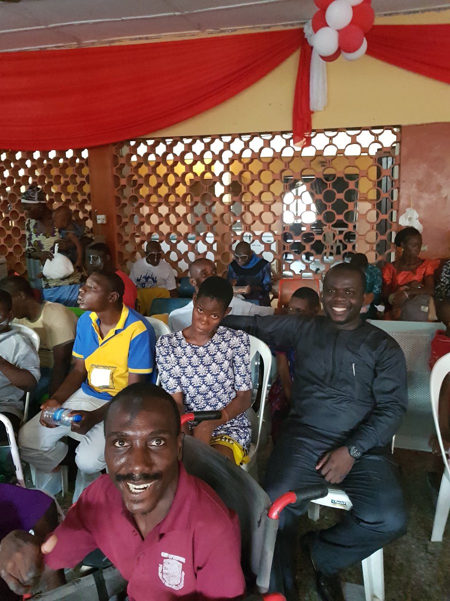 UberNigeria's tweet photo. @Osi_Suave Joined in the fun at Modupe Cole Homeschool! #UberForLove https://t.co/uYs9kEL8X1
