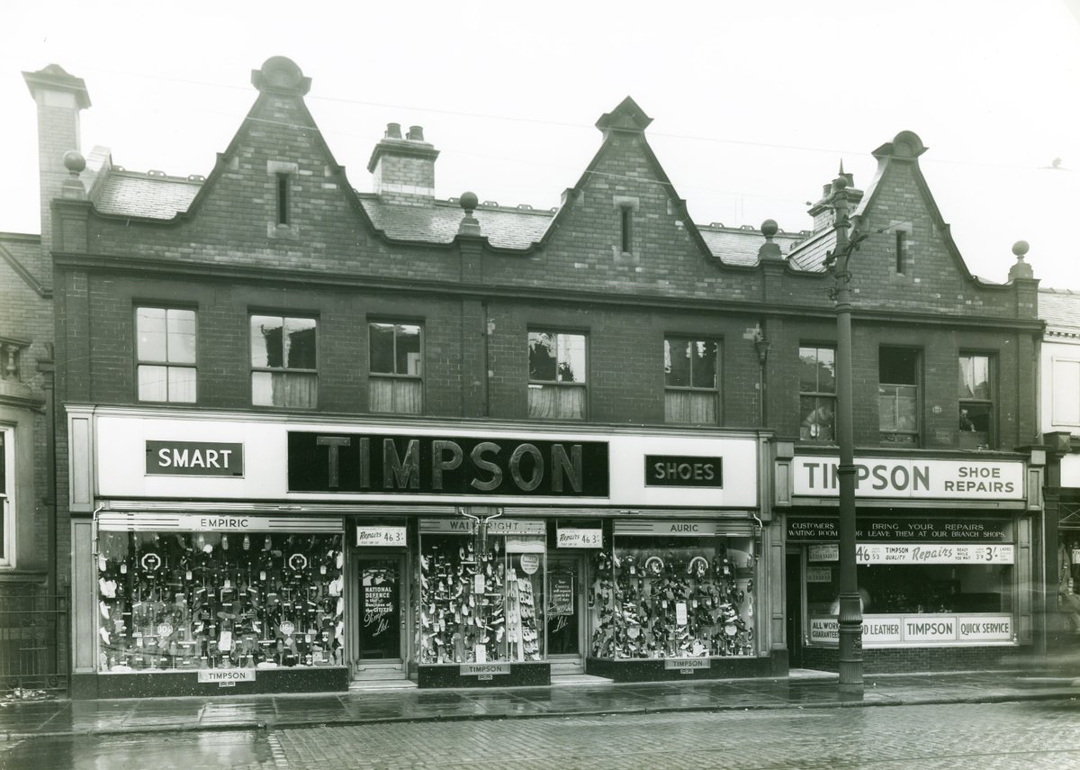 TimpsonArchive's tweet photo. This photo is from 1939 and is of our Shoe Shop and Shoe Repair Shop on Stockport Road in Longsight, Manchester #timpsonarchive @JamesTCobbler https://t.co/nw1NToMkp4