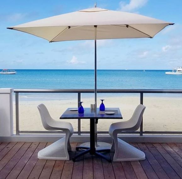 themix967's tweet photo. A seaside table for the two just for you to take in the view!
#SandalsGrandeAntigua
#Antigua
We'll send you there. You can qualify from 6am-6pm. Listen for your cue! @SandalsResorts
#FunInTheSunVac https://t.co/COSBttrUmu