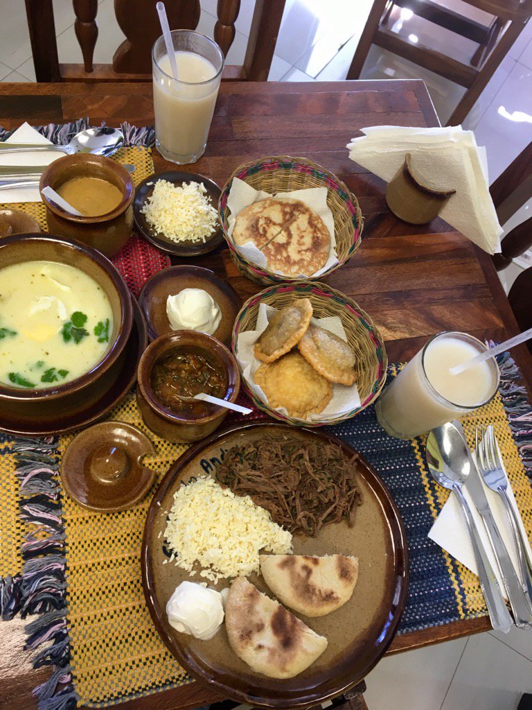 ?Hoy en Mérida?️ в Twitter: „¿Tienes en mente un #desayuno típico  #andino? Te recomendamos la pisca andina o las arepas y pastelitos andinos  que te ofrece el 