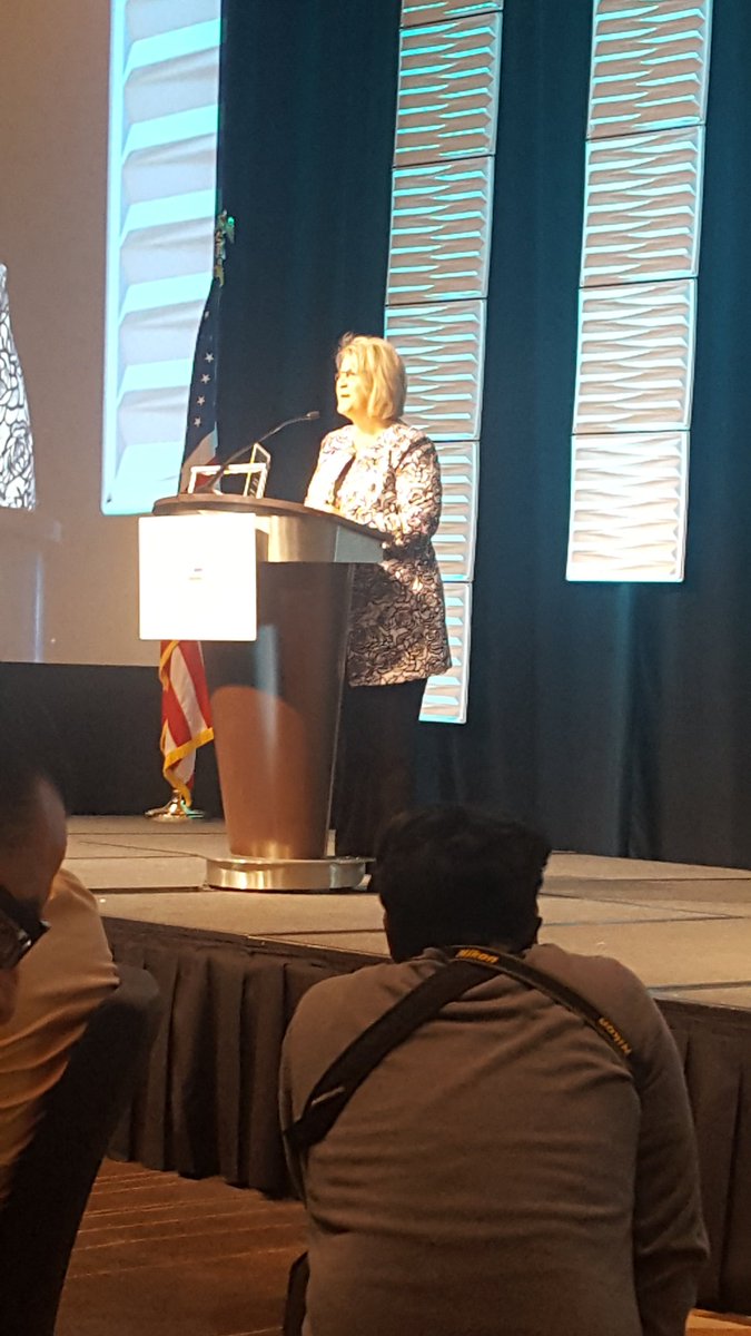 Dr_E_Gonzalez's tweet photo. Thank you Kathleen J. McIntire @KPShare for your example of employer commitment to young people and #Linked_Learning #LLCON2018 https://t.co/JwqtvYFoRM
