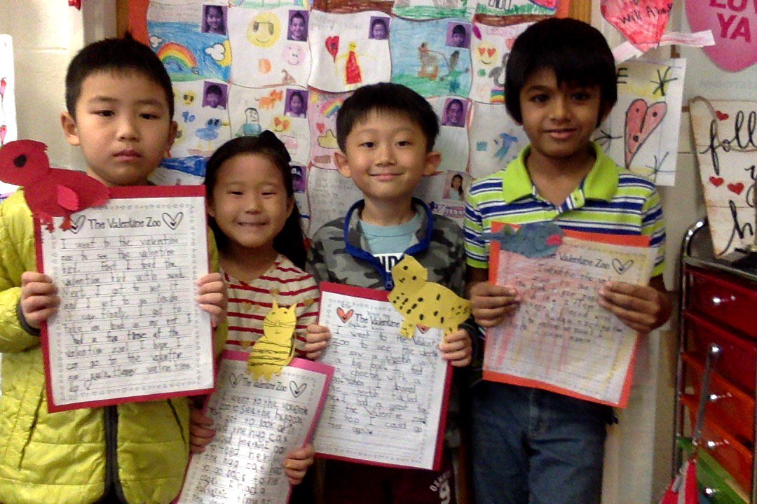 mrseliopoulos1's tweet photo. Happy Valentine's Day from our Valentine Zoo animals which we created! Great transition words too! #PESpride #D102learn https://t.co/3RbvInW6KL