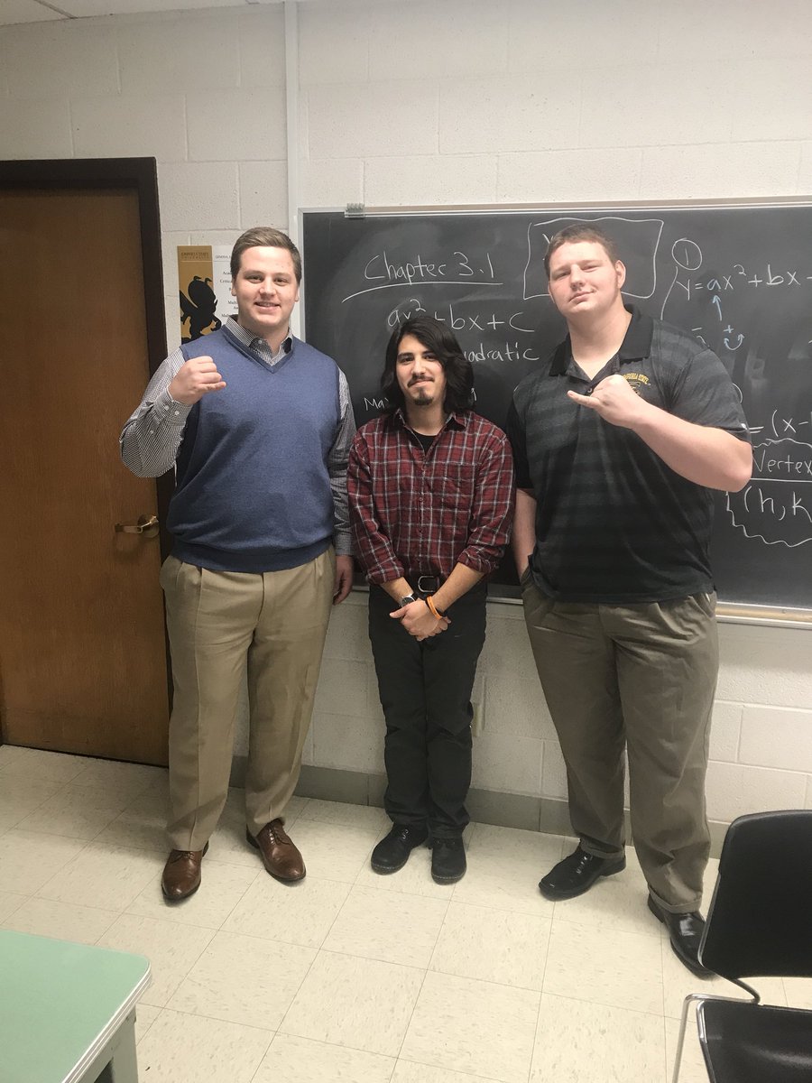 hreedcb8's tweet image. #Dressforsuccess #WarDaddyWeek @ESUFOOTBALL